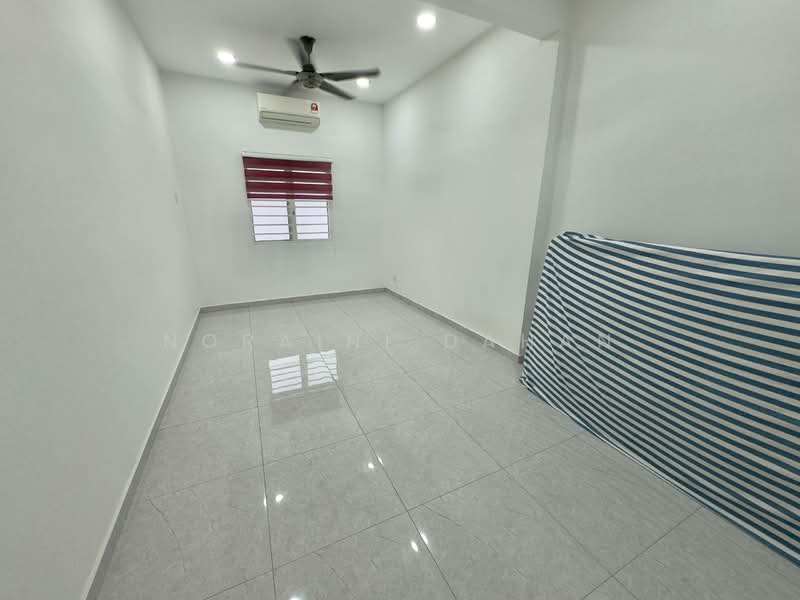 Rumah Teres 2 Tingkat untuk Dijual di TAMAN PUCHONG UTAMA (Puchong) - Noraini Dahan - PropertyGuru.com.my