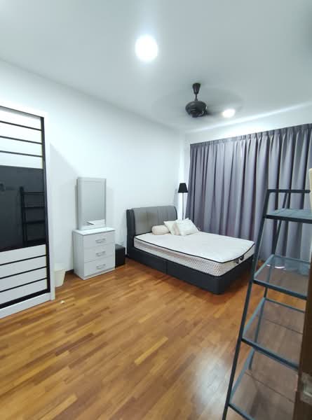 Servis Apartment untuk Disewa di Crescent Bay Suites (Teluk Bayu) - JH Yap - Bedroom - PropertyGuru.com.my