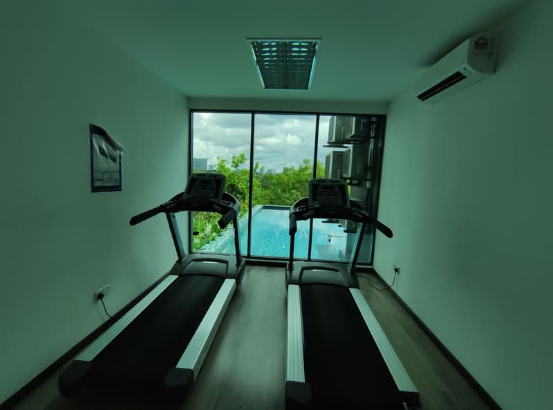 Servis Apartment untuk Disewa di Crescent Bay Suites (Teluk Bayu) - JH Yap - Gym - PropertyGuru.com.my