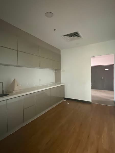 Pejabat untuk Disewa di Petaling Jaya (Selangor) - Jayden Heng - Kitchen - PropertyGuru.com.my