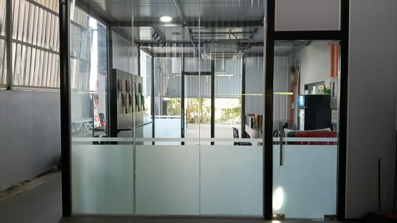 Shop for Rent in Taman Malim Jaya (Bachang) - Macy G - Interior - PropertyGuru.com.my