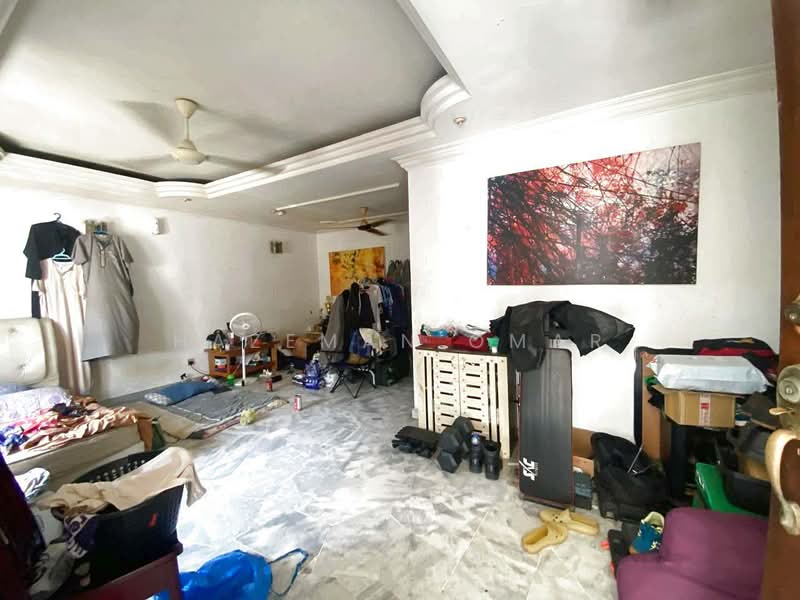 2-storey Terraced House for Sale in Seksyen 9 (Shah Alam) - Hazeman Omar - Living Room - PropertyGuru.com.my