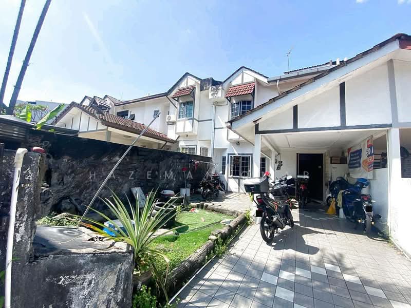 2-storey Terraced House for Sale in Seksyen 9 (Shah Alam) - Hazeman Omar - Exterior - PropertyGuru.com.my