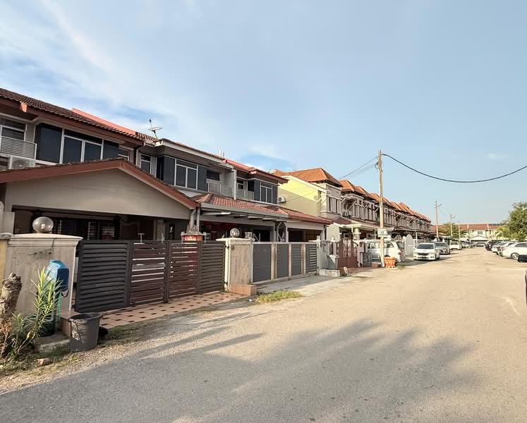 Rumah Teres 2 Tingkat untuk Disewa di Klang (Selangor) - Tiffany Lee - Exterior - PropertyGuru.com.my