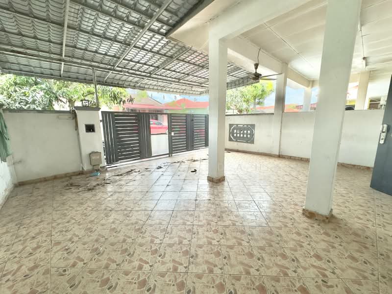 1-storey Terraced House for Sale in Bandar Tasik Kesuma (Beranang) - Noraini Dahan - Exterior - PropertyGuru.com.my