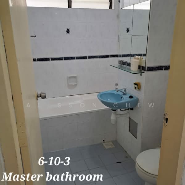 Kondominium untuk Dijual di Eden Seaview Condominium - Alisson Chew - Bathroom - PropertyGuru.com.my