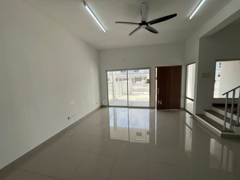 Rumah Teres 2 Tingkat untuk Disewa di Kota Bayuemas (Klang) - Alson Tan - Living Room - PropertyGuru.com.my
