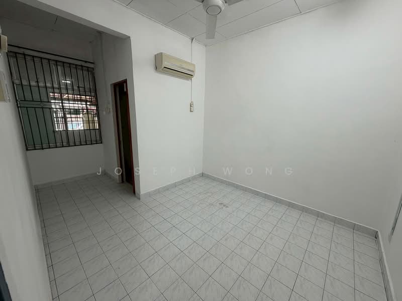 Rumah Teres 1 Tingkat untuk Disewa di Taman Puteri Wangsa (Ulu Tiram) - Joseph Wong - Interior - PropertyGuru.com.my