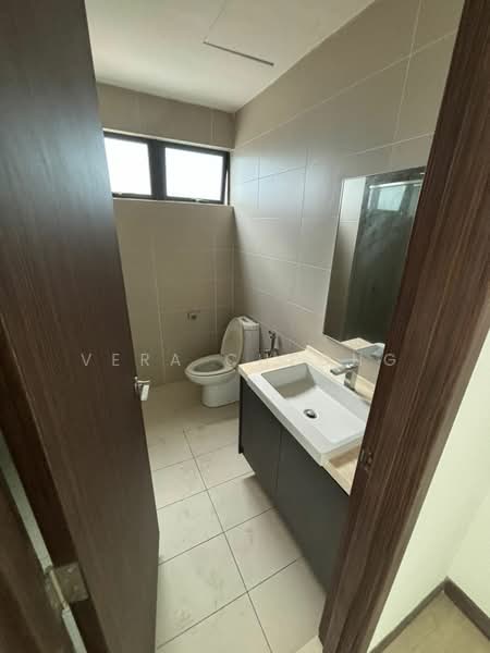 Servis Apartment untuk Dijual di Green Haven - Vera Cheong - Bathroom - PropertyGuru.com.my