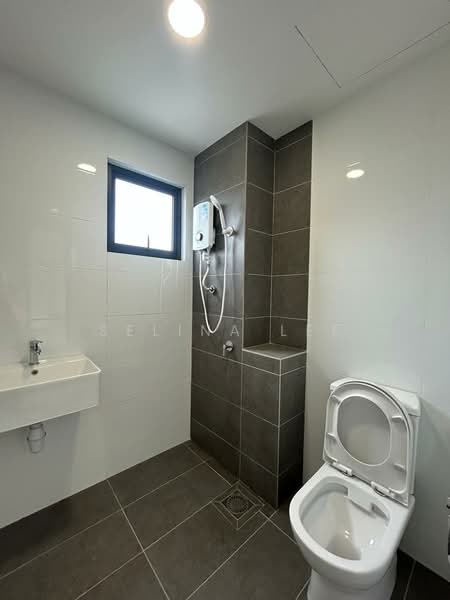 Kondominium untuk Disewa di Condo @ Eden by The Parque Residences - Selina Lee - Bathroom - PropertyGuru.com.my