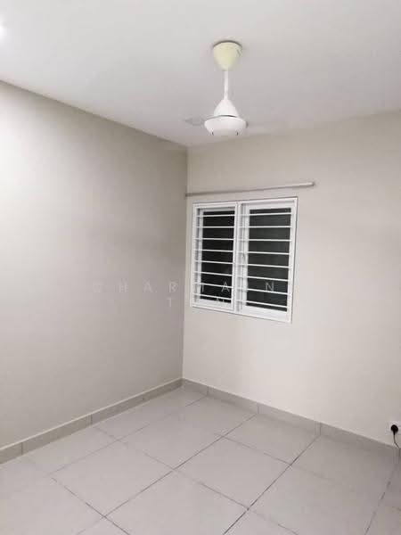 Kondominium untuk Dijual di First Residence (Residensi Unggul) - Charmaine Tan - Interior - PropertyGuru.com.my