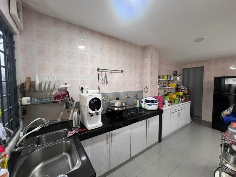 Rumah Teres 2 Tingkat untuk Dijual di Usj 11 (Subang Jaya) - Jayden Heng - Kitchen - PropertyGuru.com.my