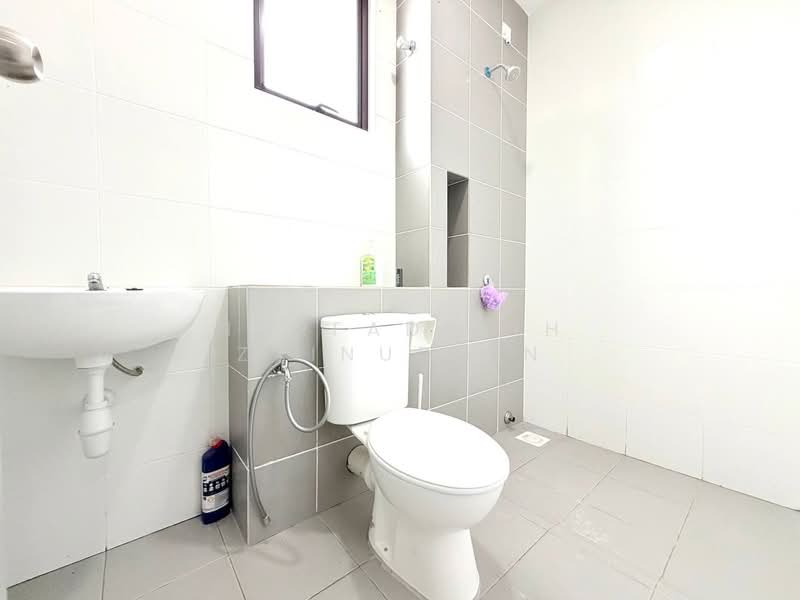 Terraced House for Sale in Eco Grandeur (Puncak Alam) - NORFADILAH ZAINUDDIN - Bathroom - PropertyGuru.com.my
