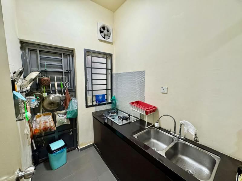 Rumah Teres untuk Dijual di Johor Bahru (Johor) - Kenneth Tan - Kitchen - PropertyGuru.com.my