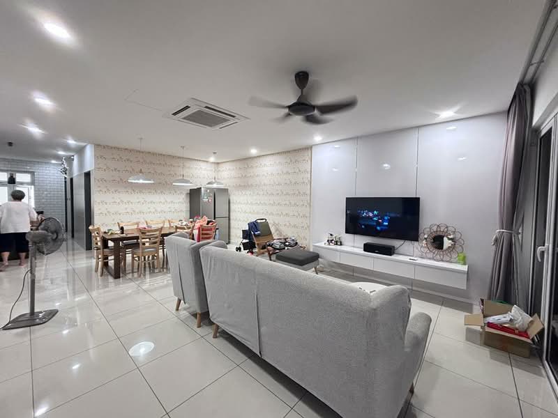 Rumah Teres 2 Tingkat untuk Dijual di Bandar Dato Onn (Tebrau) - Zi Hui - Living Room - PropertyGuru.com.my