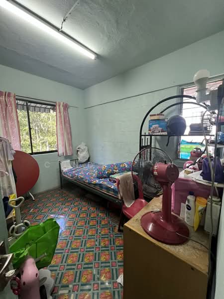 Rumah Flat untuk Dijual di Lorong Tenggiri - Cyndi Chan - Bedroom - PropertyGuru.com.my
