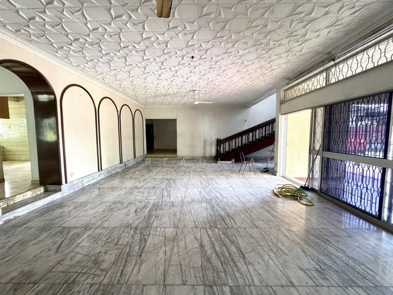 Rumah Banglo untuk Dijual di Klang Selatan (Klang) - NORFADILAH ZAINUDDIN - Living Room - PropertyGuru.com.my