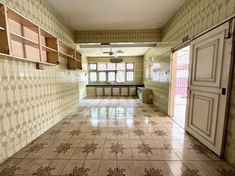 Rumah Banglo untuk Dijual di Klang Selatan (Klang) - NORFADILAH ZAINUDDIN - Kitchen - PropertyGuru.com.my