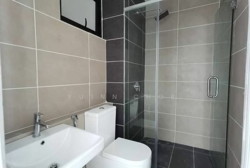 Service Residence for Sale at D'Pristine - Yuinn Chor - Bathroom - PropertyGuru.com.my