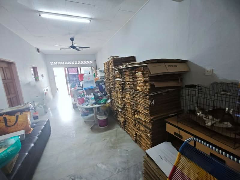 1-storey Terraced House for Sale in Taman Ungku Tun Aminah (Skudai) - Karl Lim - Interior - PropertyGuru.com.my