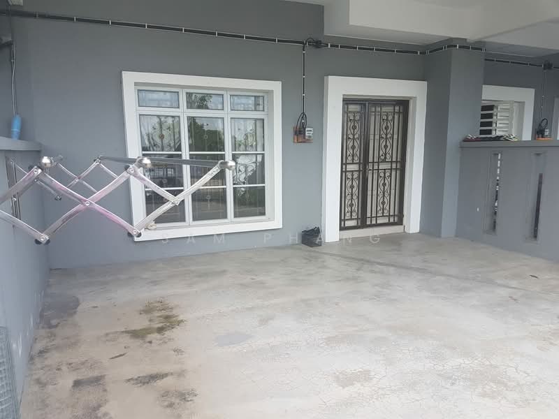 2-storey Terraced House for Sale in Bandar Saujana Putra (Tanjong Duabelas) - Sam Phang - Exterior - PropertyGuru.com.my
