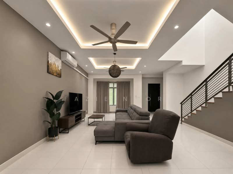 Rumah Teres 2 Tingkat untuk Dijual di Denai Alam (Shah Alam) - Fazie Noor - Living Room - PropertyGuru.com.my