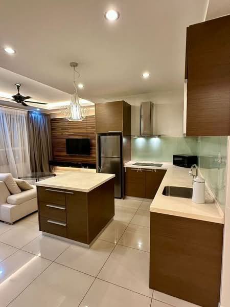 Servis Apartment untuk Disewa di Birch Regency @ Penang Times Square - Amy Tan - Kitchen - PropertyGuru.com.my