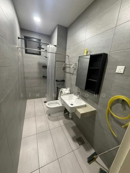 Servis Apartment untuk Disewa di Habitus @ City of Elmina - Ethan Chong - Bathroom - PropertyGuru.com.my