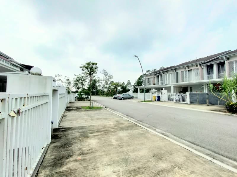 2-storey Terraced House for Sale in Elmina (Shah Alam) - Azhar Mohd - Exterior - PropertyGuru.com.my