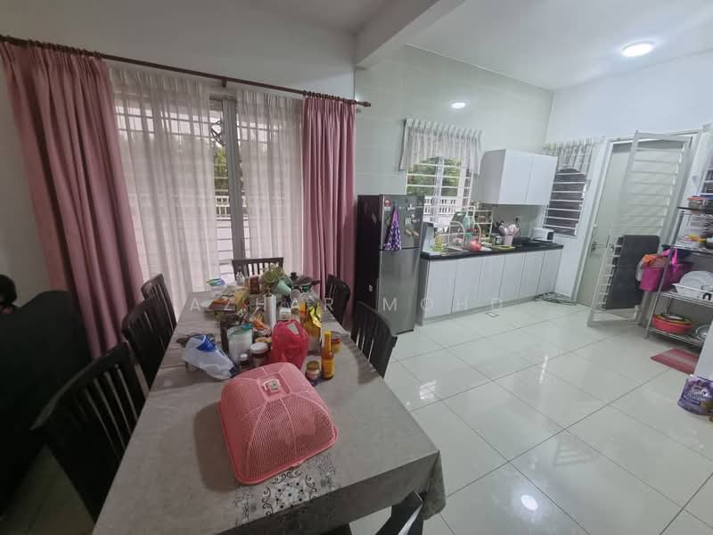 2-storey Terraced House for Sale in Elmina (Shah Alam) - Azhar Mohd - Dining Room - PropertyGuru.com.my