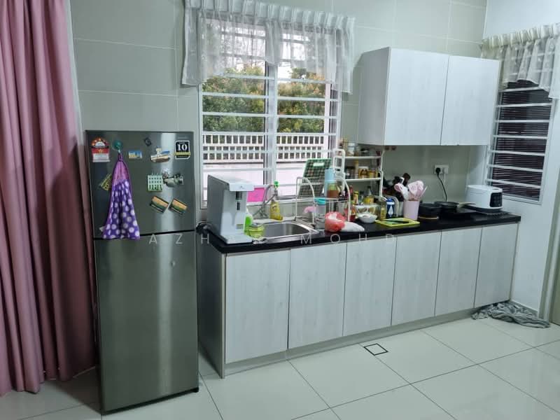 2-storey Terraced House for Sale in Elmina (Shah Alam) - Azhar Mohd - Kitchen - PropertyGuru.com.my
