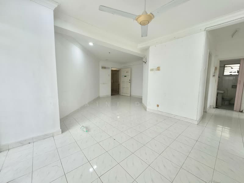Kondominium untuk Dijual di D'Casa Condominium - Noraini Dahan - Living Room - PropertyGuru.com.my