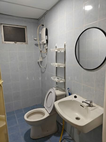 Kondominium untuk Disewa di Angkasa Condominiums - Alvin Lee - Bathroom - PropertyGuru.com.my