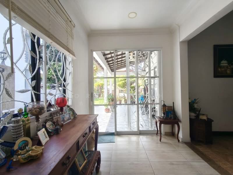 Semi-Detached House for Sale in Ukay Perdana (Ulu Kelang) - NORFADILAH ZAINUDDIN - Entrance - PropertyGuru.com.my