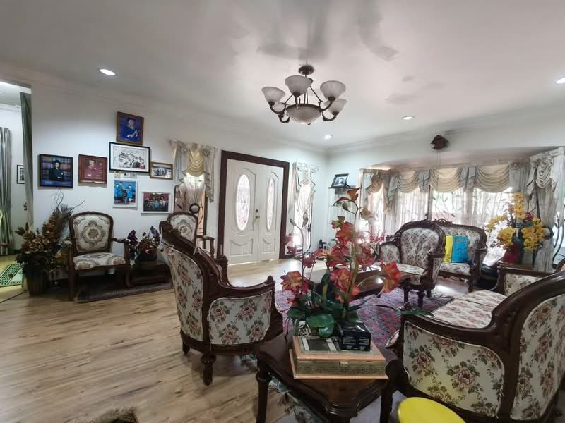 Semi-Detached House for Sale in Ukay Perdana (Ulu Kelang) - NORFADILAH ZAINUDDIN - Living Room - PropertyGuru.com.my