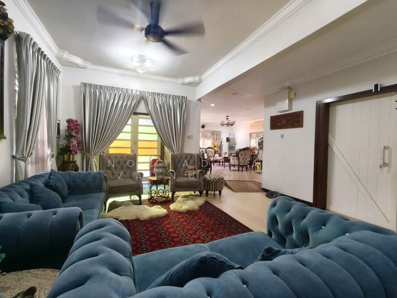 Semi-Detached House for Sale in Ukay Perdana (Ulu Kelang) - NORFADILAH ZAINUDDIN - Living Room - PropertyGuru.com.my