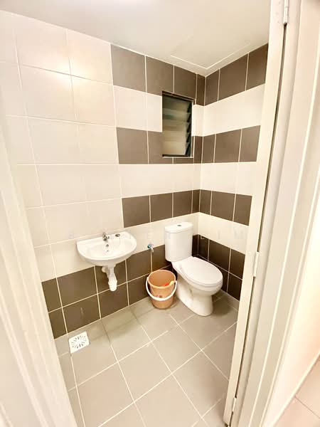 Service Residence for Rent at Residensi Mutiara Emas Kajang - Baxter Lim - Bathroom - PropertyGuru.com.my