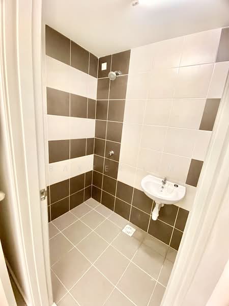 Service Residence for Rent at Residensi Mutiara Emas Kajang - Baxter Lim - Bathroom - PropertyGuru.com.my
