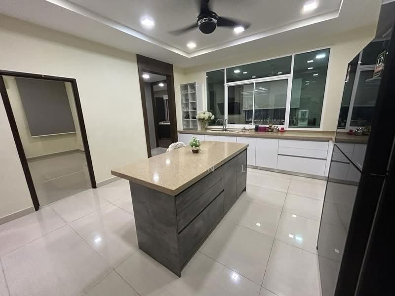Semi-Detached House for Rent in Kajang (Selangor) - Jesslyn Lee - Kitchen - PropertyGuru.com.my