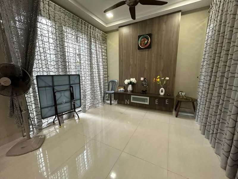 Semi-Detached House for Rent in Kajang (Selangor) - Jesslyn Lee - Living Room - PropertyGuru.com.my
