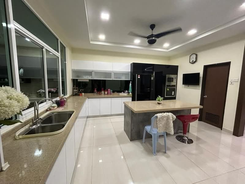 Semi-Detached House for Rent in Kajang (Selangor) - Jesslyn Lee - Kitchen - PropertyGuru.com.my