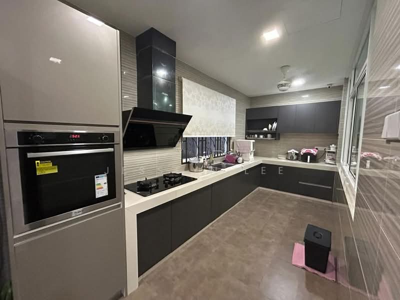 Semi-Detached House for Rent in Kajang (Selangor) - Jesslyn Lee - Kitchen - PropertyGuru.com.my