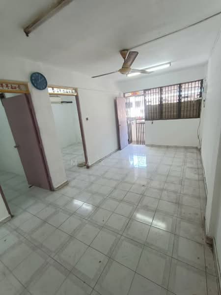 Flat for Sale at Taman Daya - Jalan Bertam 1, 10 and 16 - Max Ng - Living Room - PropertyGuru.com.my