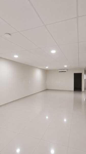 Kedai untuk Dijual di Bandar Puchong Utama (Puchong) - Fly Lim - Interior - PropertyGuru.com.my