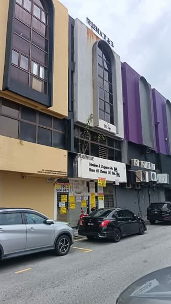 Kedai / Pejabat untuk Dijual di Taman Shamelin Perkasa (Cheras) - Gary Chow - Exterior - PropertyGuru.com.my