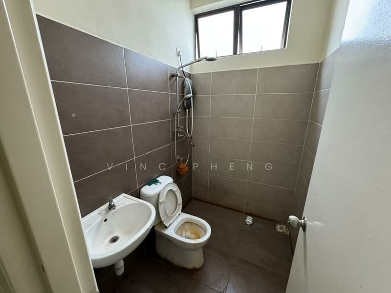 Rumah Berkembar untuk Disewa di Taman Ozana Impian (Bukit Katil) - Vinc Pheng - Bathroom - PropertyGuru.com.my