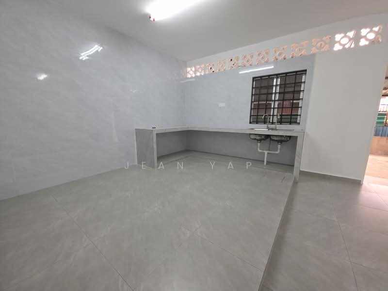 2-storey Terraced House for Sale in Pekan Nanas (Johor) - Jean Yap - Kitchen - PropertyGuru.com.my