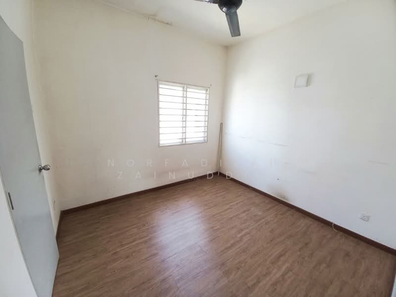 Rumah Teres untuk Dijual di Bukit Rahman Putra (Sungai Buloh) - NORFADILAH ZAINUDDIN - Interior - PropertyGuru.com.my
