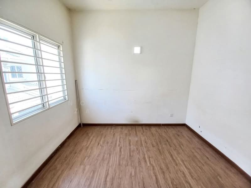 Rumah Teres untuk Dijual di Bukit Rahman Putra (Sungai Buloh) - NORFADILAH ZAINUDDIN - Interior - PropertyGuru.com.my