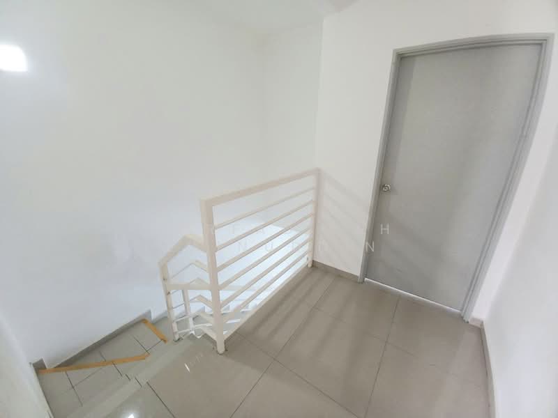 Rumah Teres untuk Dijual di Bukit Rahman Putra (Sungai Buloh) - NORFADILAH ZAINUDDIN - Interior - PropertyGuru.com.my